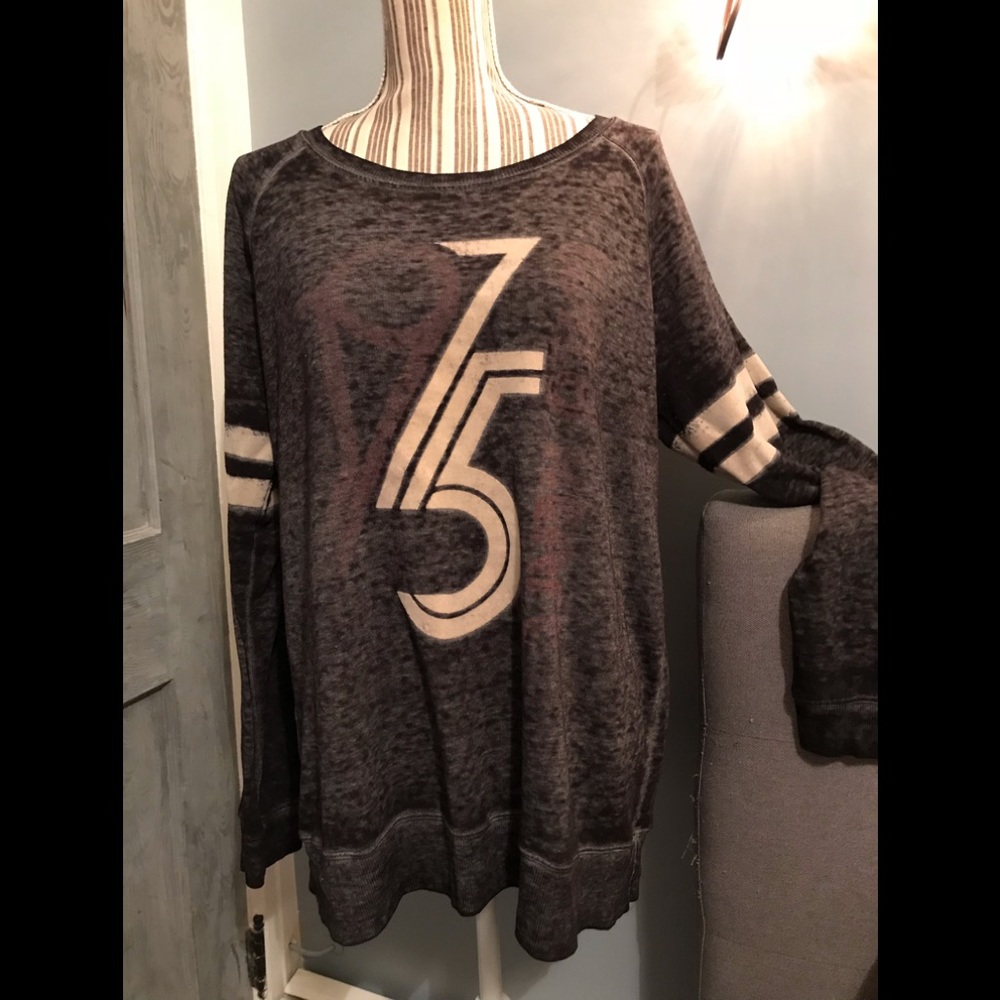 MAURICES Sweatshirt